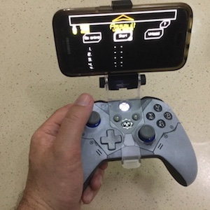 Powerwave Controller Phone Mount in action